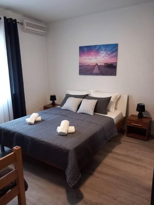 Apartment Dora-100M From The Central Beach Makarska Eksteriør bilde