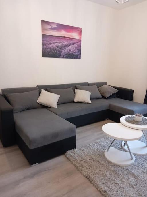 Apartment Dora-100M From The Central Beach Makarska Eksteriør bilde