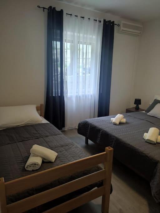 Apartment Dora-100M From The Central Beach Makarska Eksteriør bilde